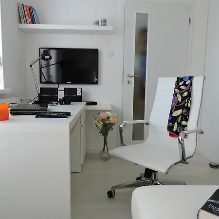 Apartman 33 Révkomárom