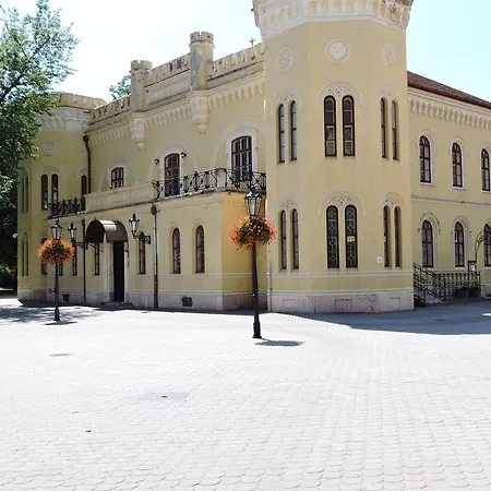33 Apartman *